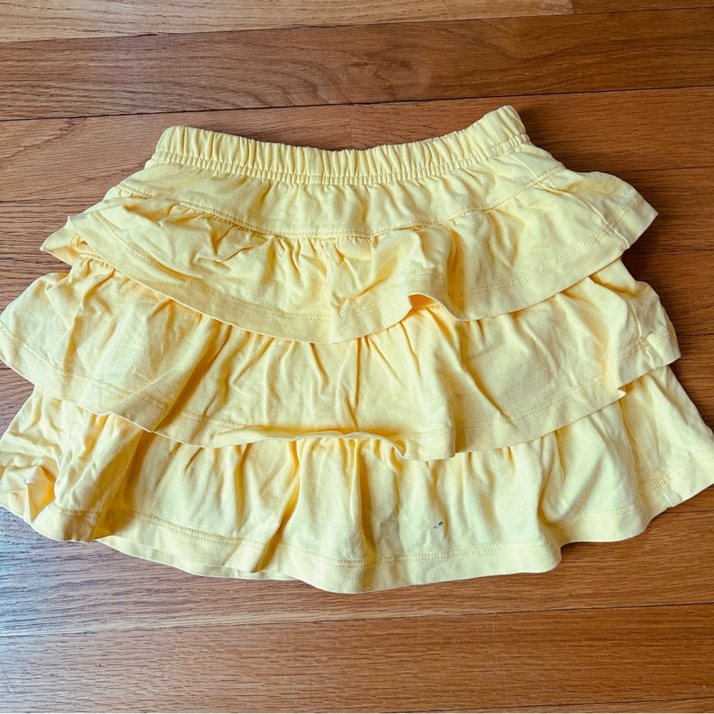 Hanna Andersson 110/5 Yellow Skort